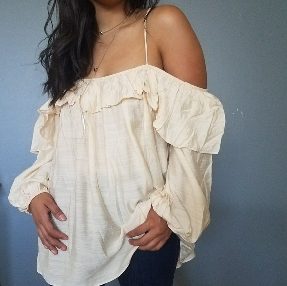 🍃LAST1🍃DE LA CREME CREAM COLD SHOULDER TUNIC TOP - Picture 5 of 7